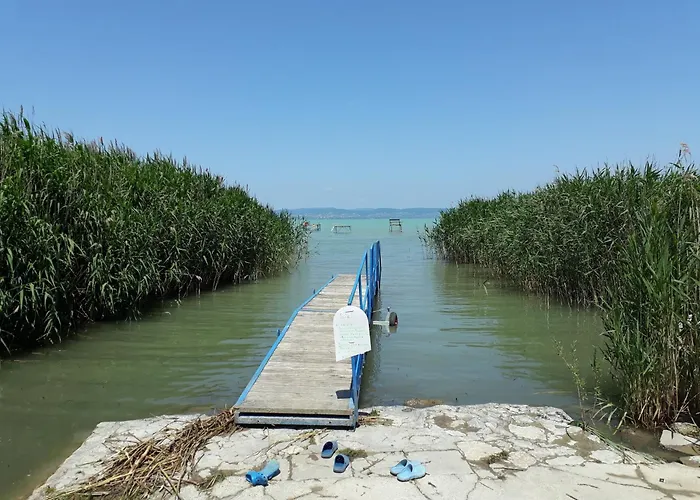 Vidra - 60 Meters From Balaton! Guest house Zamardi