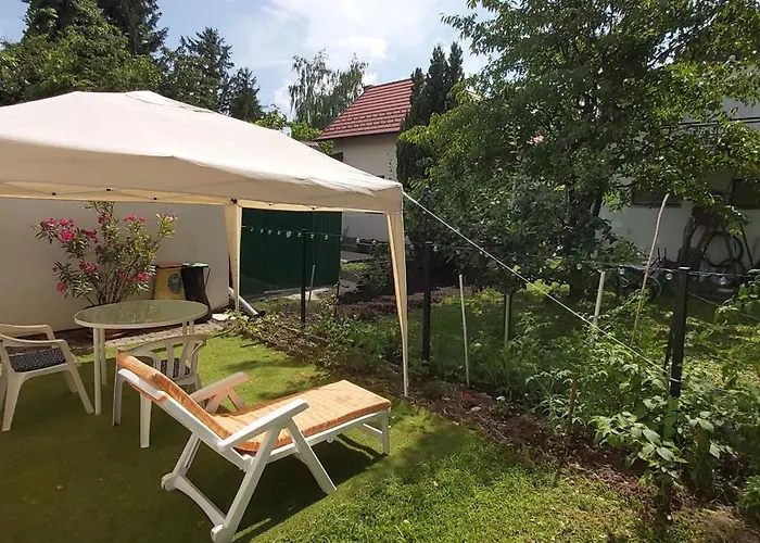 Vidra - 60 Meters From Balaton! Guest house